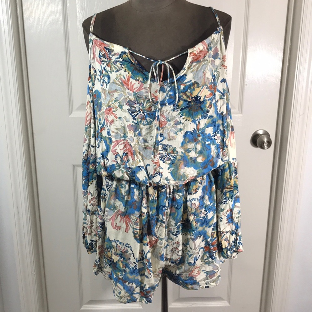 NWT Lee Tracy Watercolor Floral Print Romper sizeL